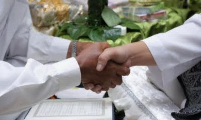 Ayah yang Tak Pernah Sholat, Tak Boleh Jadi Wali Nikah?