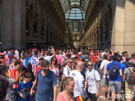 TRỰC TIẾP Real Madrid 1-0 Atletico Madrid: Ramos lại ghi bàn (H1) - Ảnh 6 TRUC TIEP Real Madrid 1-0 Atletico Madrid: Ramos lai ghi ban (H1) - Anh 6