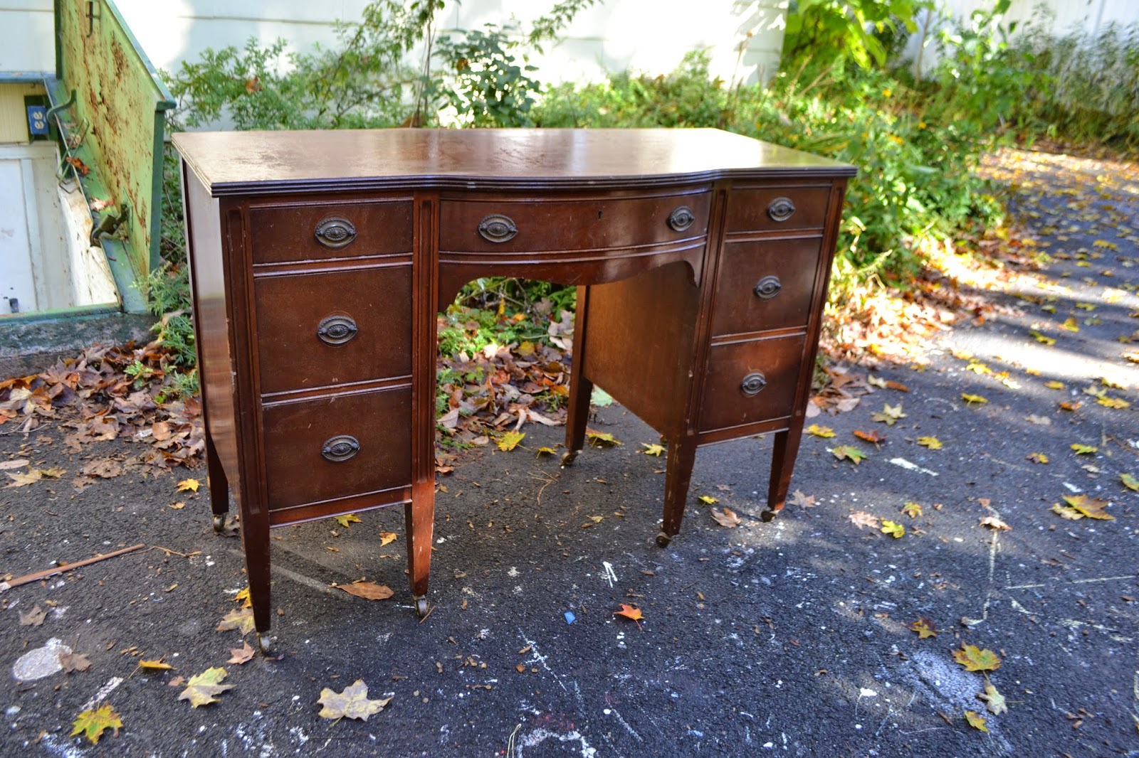 Heir and Space A Handsome Antique Mahogany Desk
