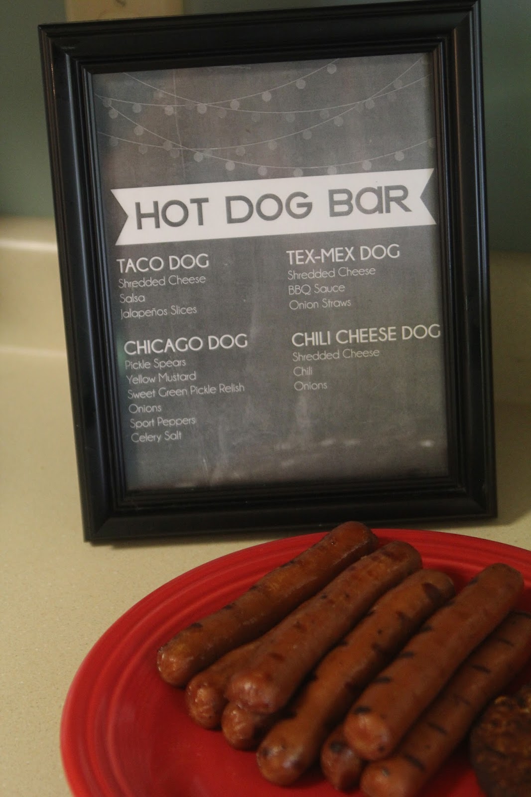decorating-the-dorchester-way-easy-hot-dog-bar-with-printable
