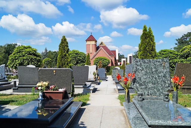 cemetery monuments melbourne