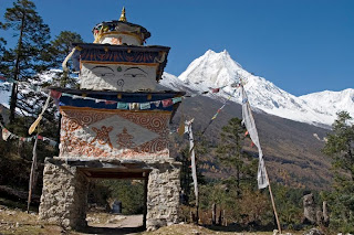 Manasalu trekking In Nepal 