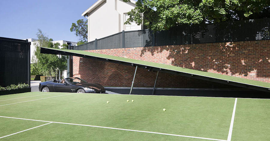 バットマンの秘密基地 豪邸の地下に建設されたガレージがカッコいい Idea Web Tools 自動車とテクノロジーのニュースブログ