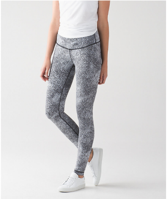 https://api.shopstyle.com/action/apiVisitRetailer?url=http%3A%2F%2Fshop.lululemon.com%2Fp%2Fwomen-pants%2FWunder-Under-Pant-Hi-Rise%2F_%2Fprod7390269%3Frcnt%3D0%26N%3D1z13ziiZ7z5%26cnt%3D67%26color%3DLW5AAYS_026990&site=www.shopstyle.ca&pid=uid6784-25288972-7