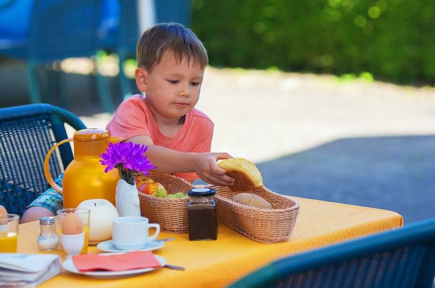 I bambini ricchi dimagriscono, quelli poveri ingrassano, perchè? I bambini ricchi dimagriscono, quelli poveri ingrassano, perchè?