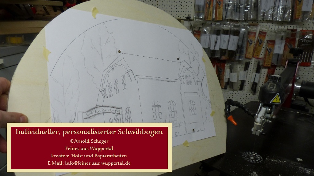 Schwibbogen, Fensterlicht & Raumlicht von Arnold Schoger: Ein Schwibbogen  vom Park Restaurant, individuell und personalisiert