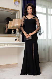 Rochie marime mare lunga neagra cu maneci din tull brodat Rochie marime mare lunga neagra cu maneci din tull brodat