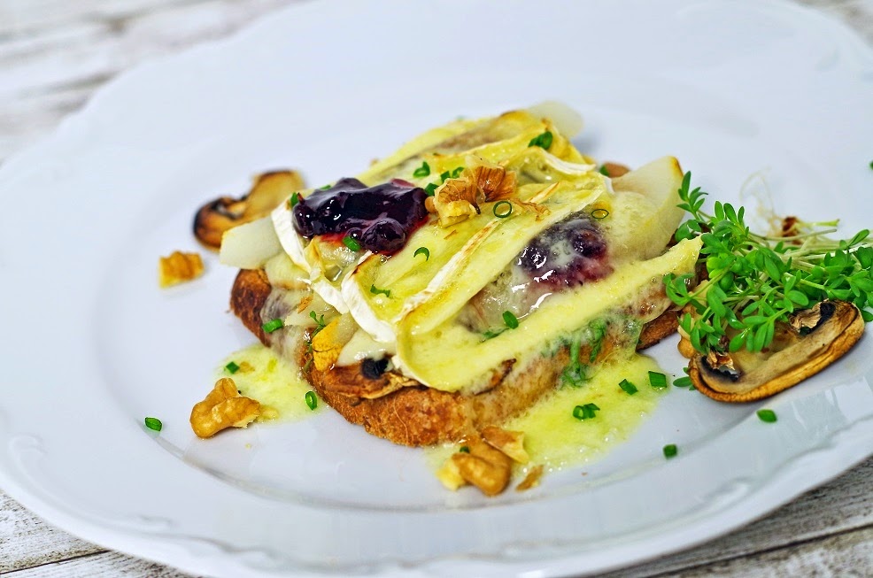 stuttgartcooking: Toast mit Kresse, Champignons, gedünsteten Birnen ... stuttgartcooking: Toast mit Kresse, Champignons, gedünsteten Birnen ...