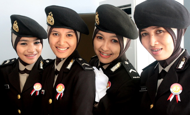 Polwan Berjilbab | Tips Jilbab Cantik