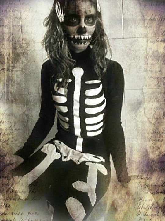 Sitting at the Airport  Halloween skeleton costume Diy