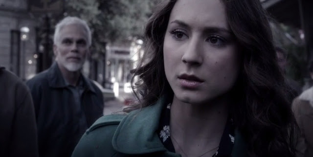 The Last of Us - Criadores da série explicam aquele “beijo” no final do episódio  2 - Critical Hits