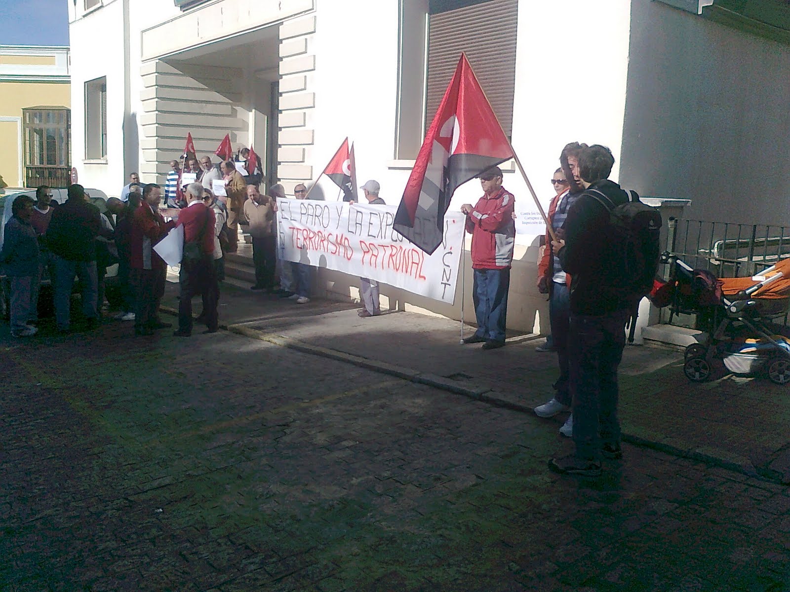 CERRADO POR REFORMA Más de lo mismo Reformistas