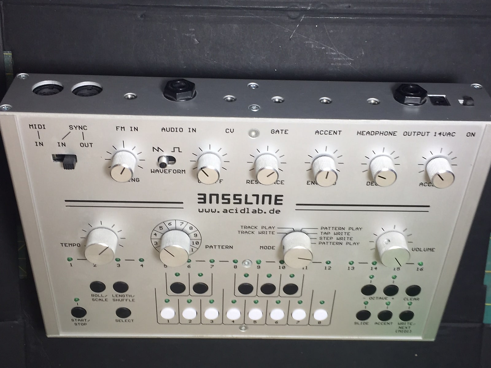 MATRIXSYNTH Acidlab Bassline 3
