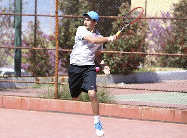 ΚΑΣΤΟΡΙΑ-ΤΕΝΙΣ:ΤΟ ΚΕΛΕΤΡΟΝ ΣΤΗΝ ΚΟΡΥΦΗ