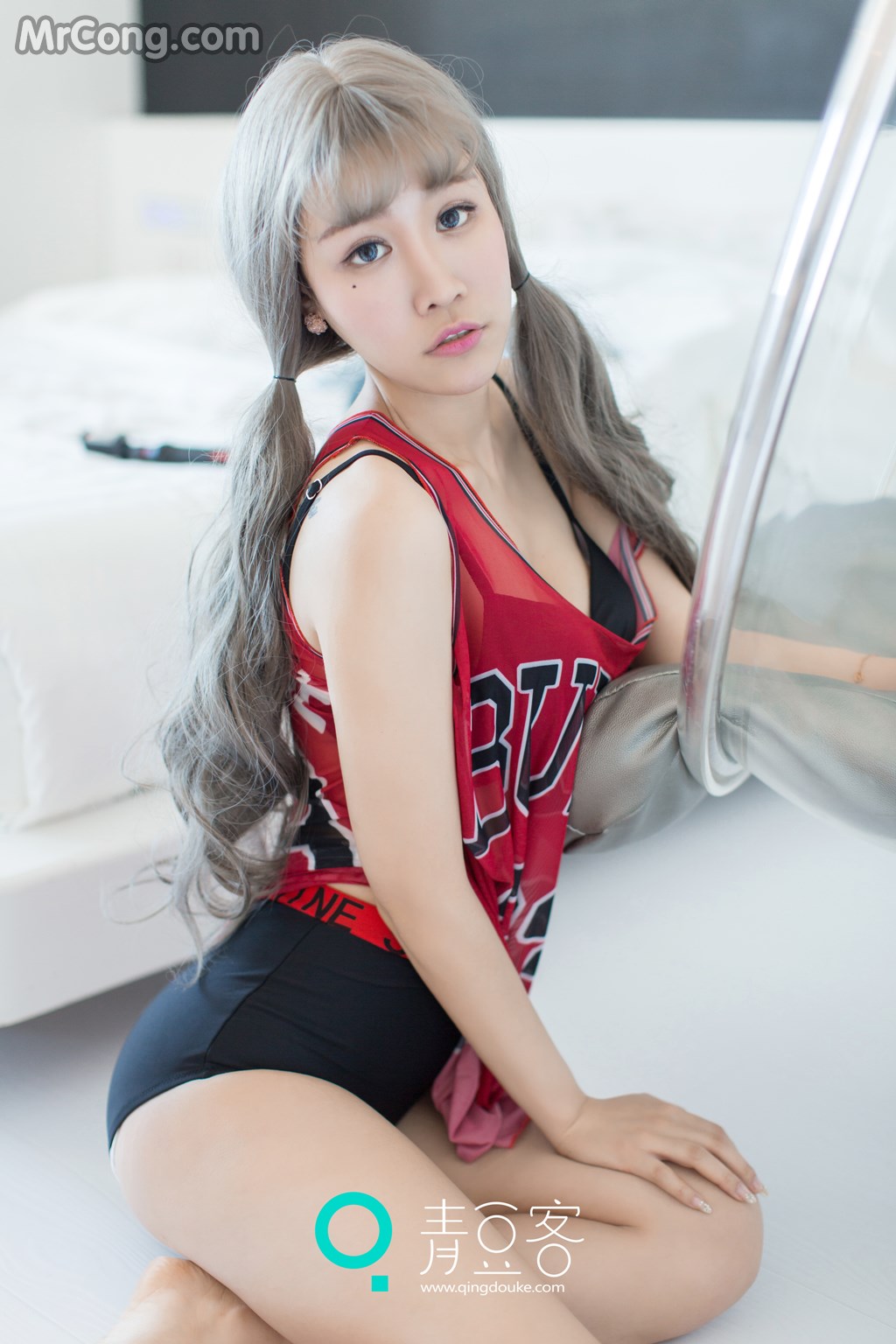 QingDouKe 2016-12-11: Model Mei Xin (美 盺 Yumi) (44 photos)