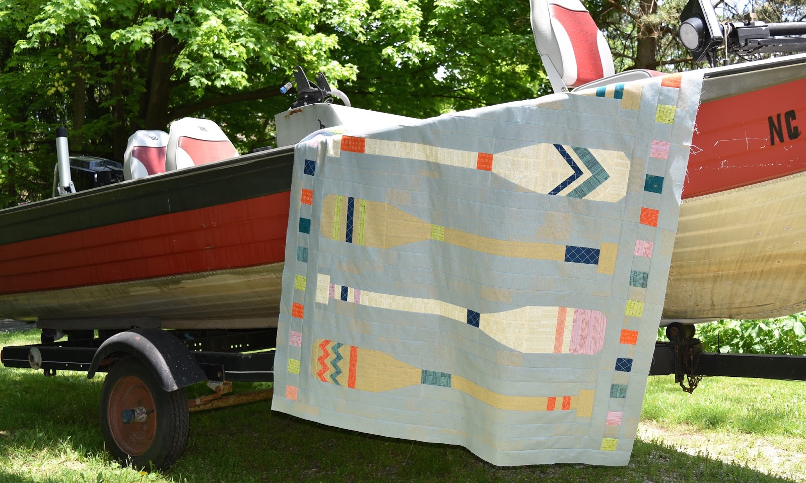 runsewfun lake house quilt