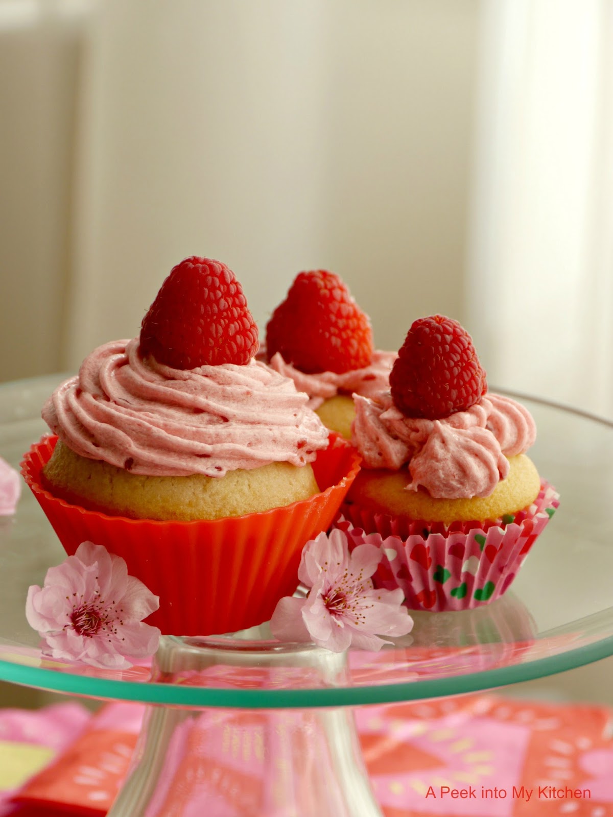 A Peek into My Kitchen: Eggless Vanilla Cupcakes with Raspberry Butter ...