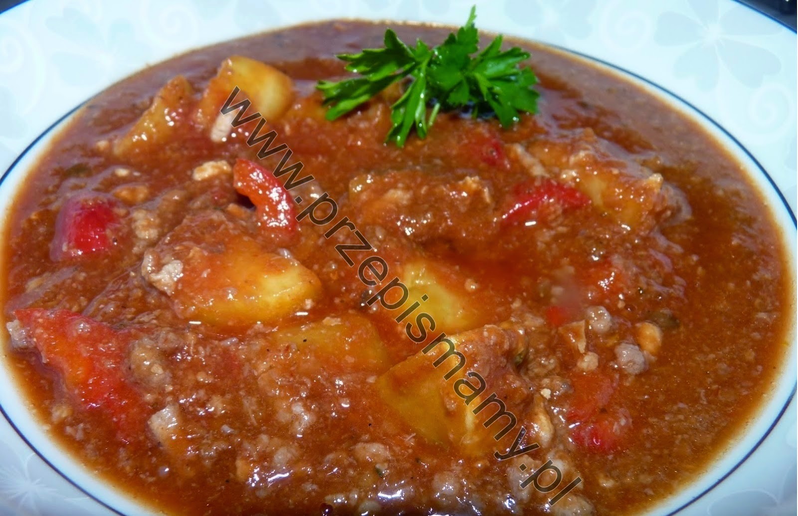 Zupa gulaszowa z ananasem Zupa gulaszowa z ananasem