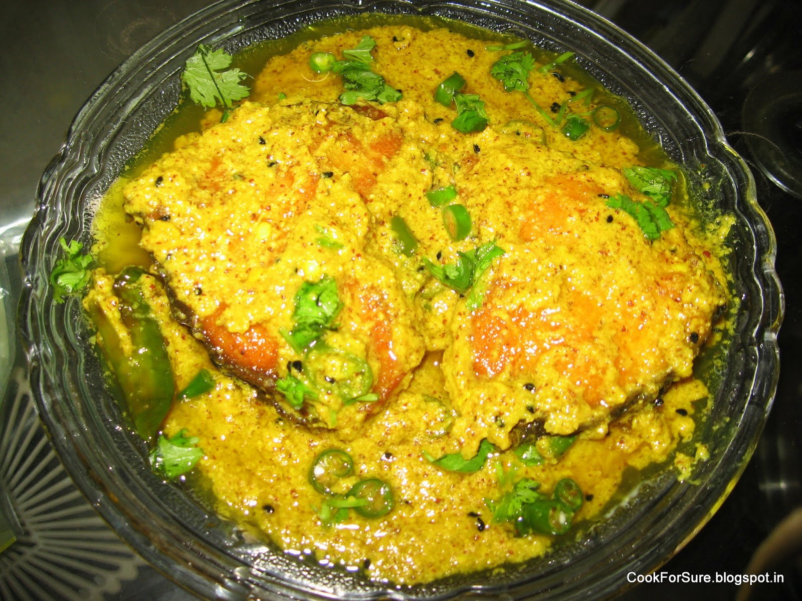 Rui Kasundi (Rohu with Mustard Sauce)