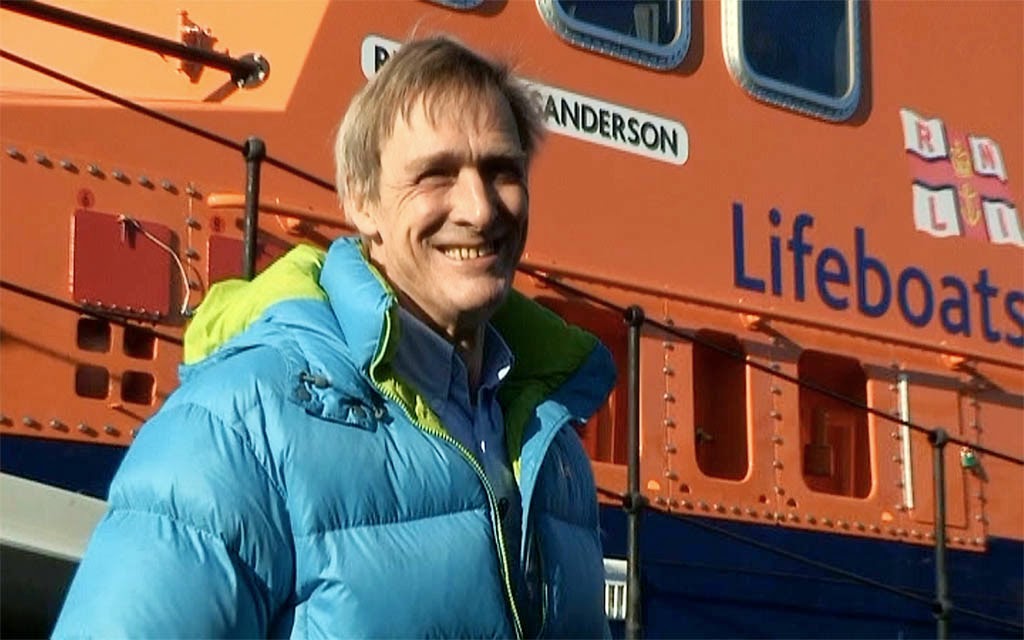 Sea kayaking with Sea kayak with Gordon Brown Vol 3