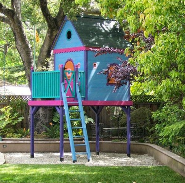 Super fun Playhouse for the kids!