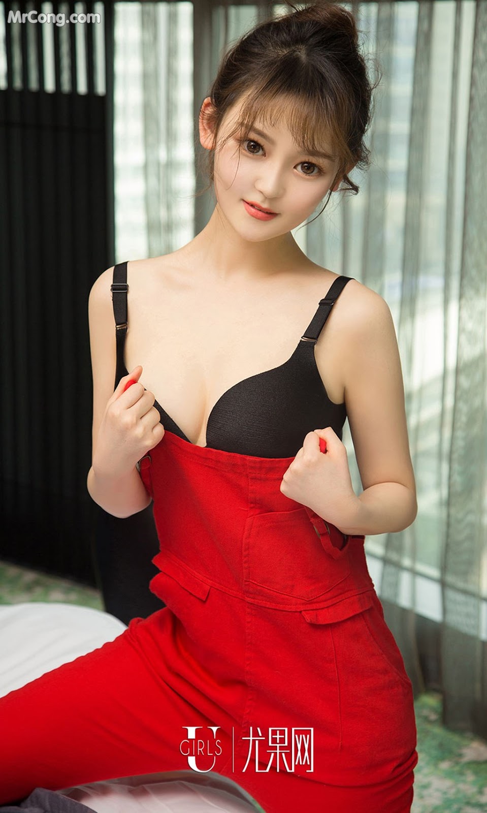 UGIRLS - Ai You Wu App No.1067: Various Models (35 photos) photo 1-10