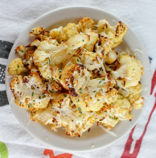 Air Fryer Cauliflower Parmesan is a delicious and quick way to have roasted cauliflower. With only three ingredients, this perfect side dish is very easy to make and adds a ton of flavor to this super nutritious vegetable!