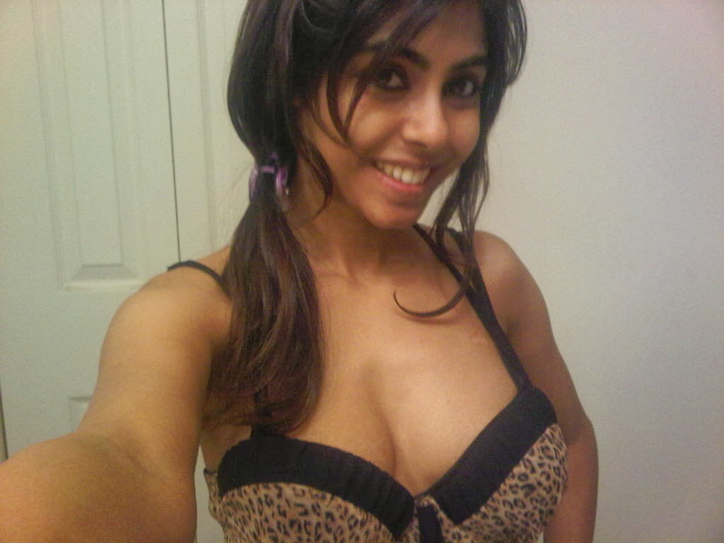Naked pic of teen desi pakistani bangladesi girls apologise Believe, that Naked pic of teen desi pakistani bangladesi girls think