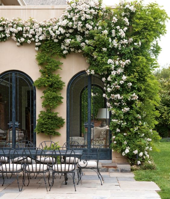10 Beautiful Porches to Inspire Your Long Weekend.