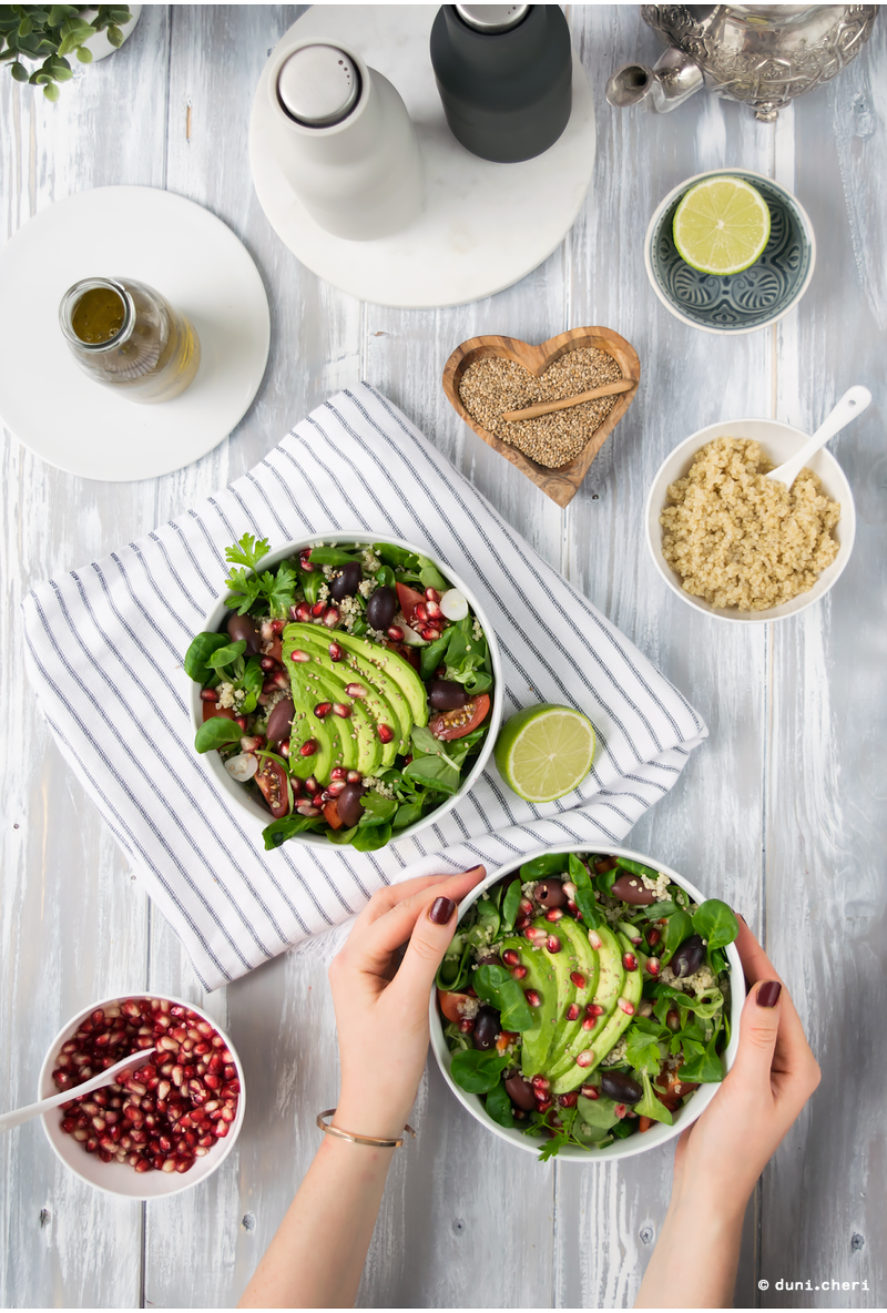 salat vegan avocado quinoa food bowl salat vegan avocado quinoa food bowl