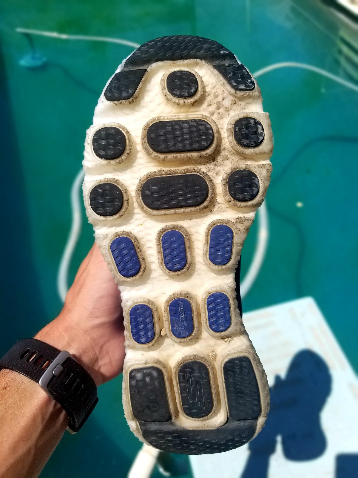 skechers go run max road 4