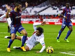 Posibles alineaciones del Eibar - Sevilla