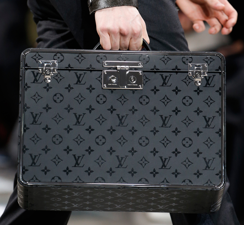 What are Louis Vuitton Bags Made Of? - Handbagholic