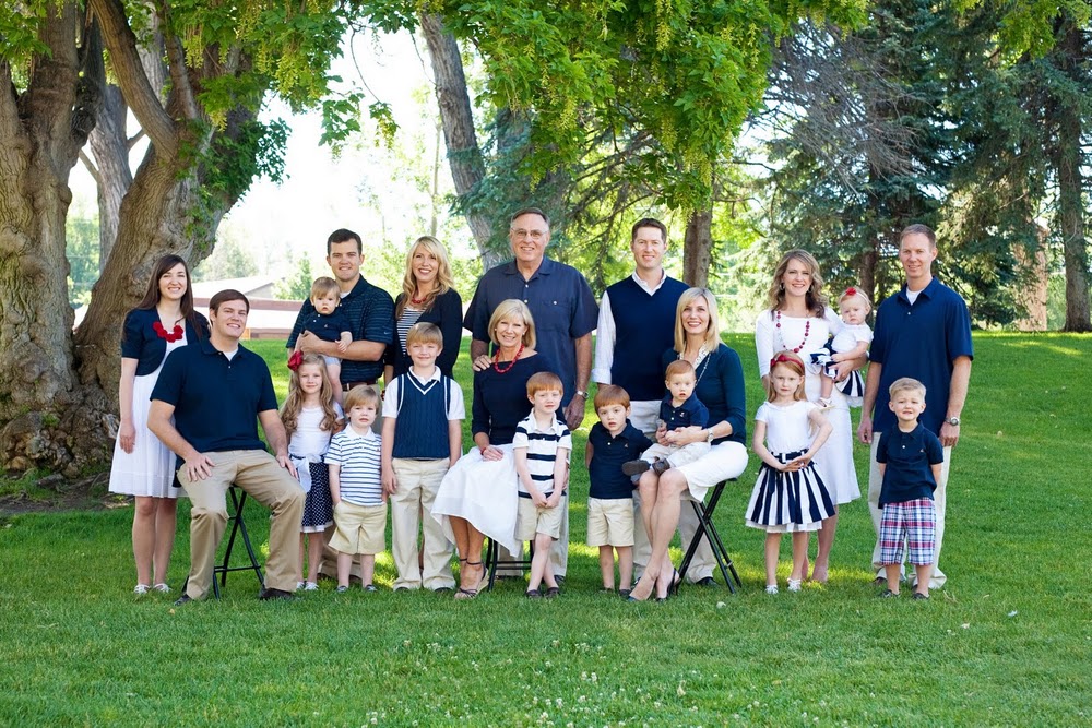 I wanna talk about me: Meet the Family I wanna talk about me: Meet the Family