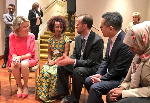 Queen Mathilde wear Natan outfit at the events and meetings in New York. Crown princess Victoria Dolce and Gabbana floral dress