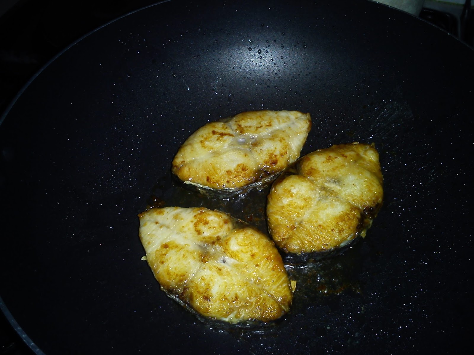 Cooking Pleasure FRIED MACKEREL SLICES IN BBQ SAUCE