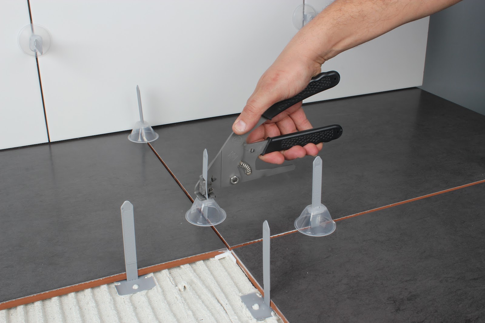 decoracional: Sistema de nivelación juntas cerámicas de Rubi