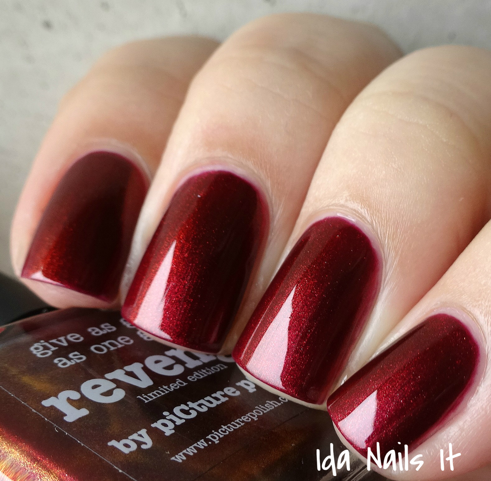 Ida Nails It: piCture pOlish Obsession, Poison, and Revenge from the ...