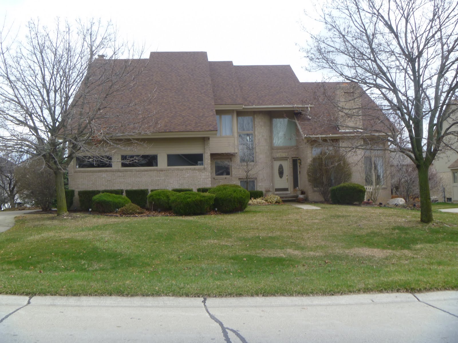 Homes for Sale in Farmington Hills MI Blog Subdivision Strathmore 48331