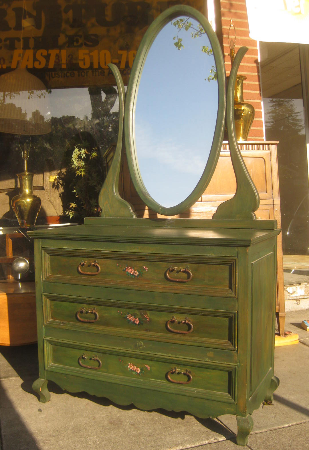 UHURU FURNITURE & COLLECTIBLES SOLD Old Fashioned Dresser 200