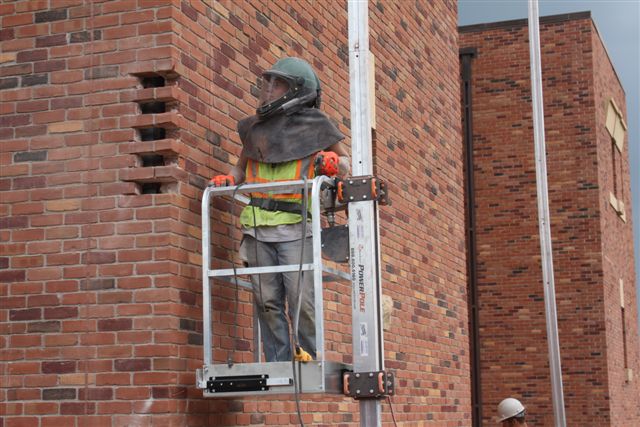 Bird Ladder and Scaffolding Safety Blog: Reechcraft Power Pole Pump Jacks