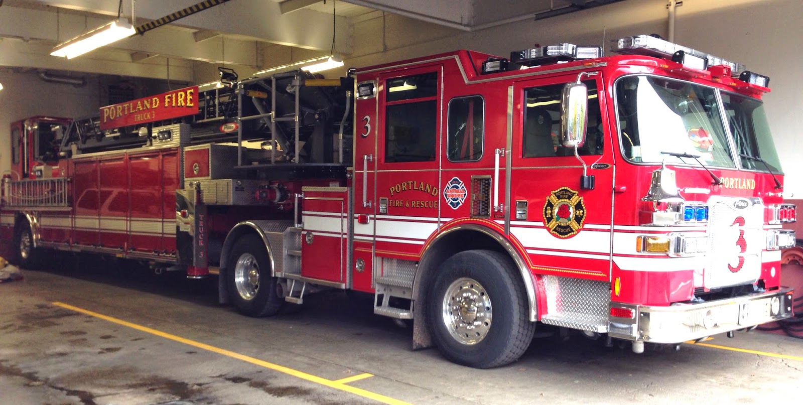All About Fire and Rescue Vehicles: Ladder Truck