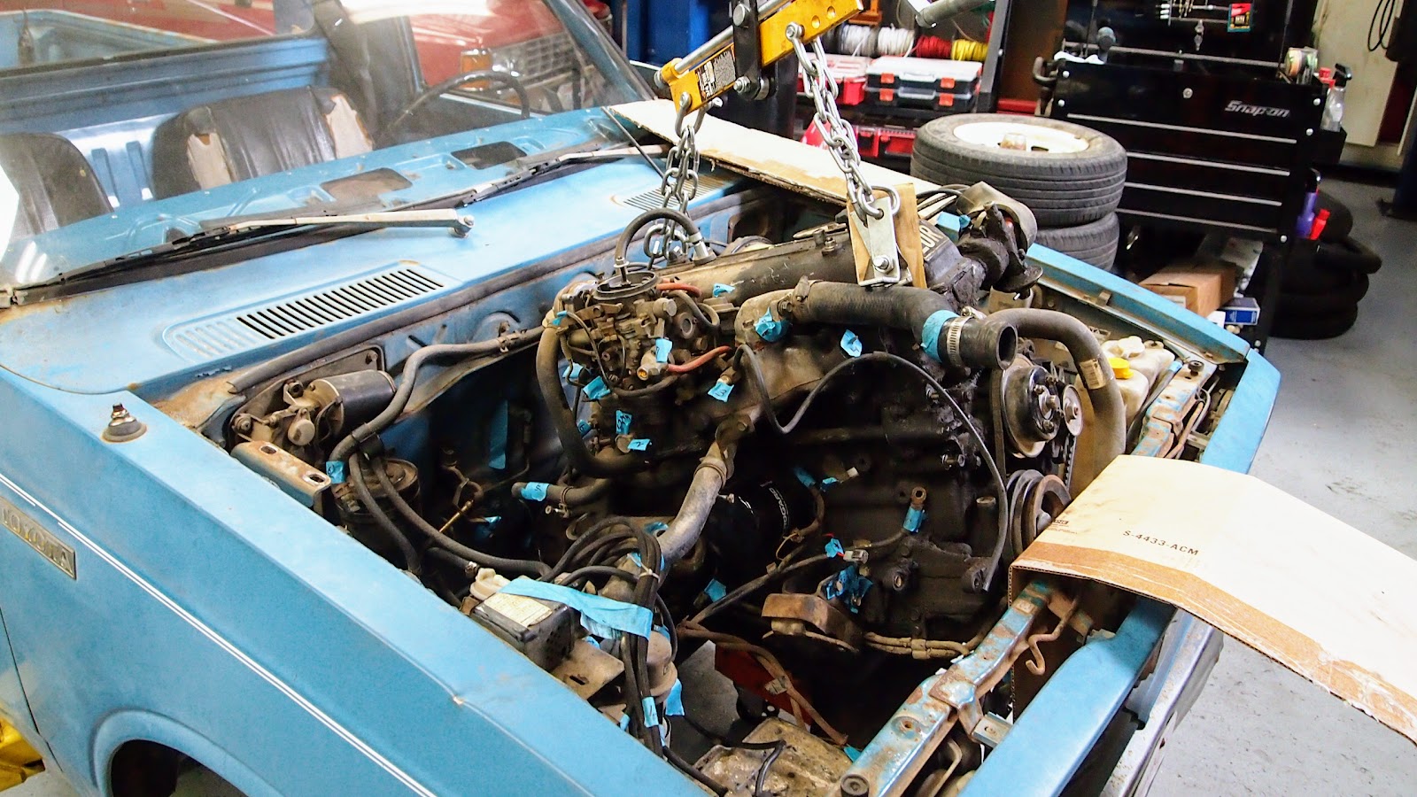 South Bay Street Machines: 1976 Toyota Pickup 22R Engine Swap
