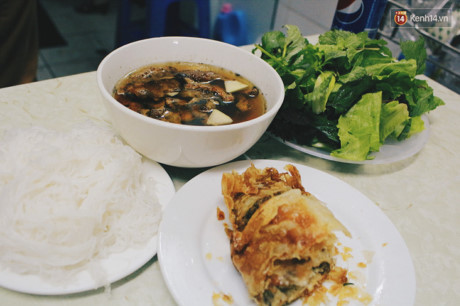 Thay vi mat cong liet ke mon, ai den quan cung goi mot 'suat bun cha Obama' - Anh 5