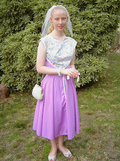 http://tiarayel.blogspot.com.au/2013/10/more-ubiquity-walkaway-dress.html