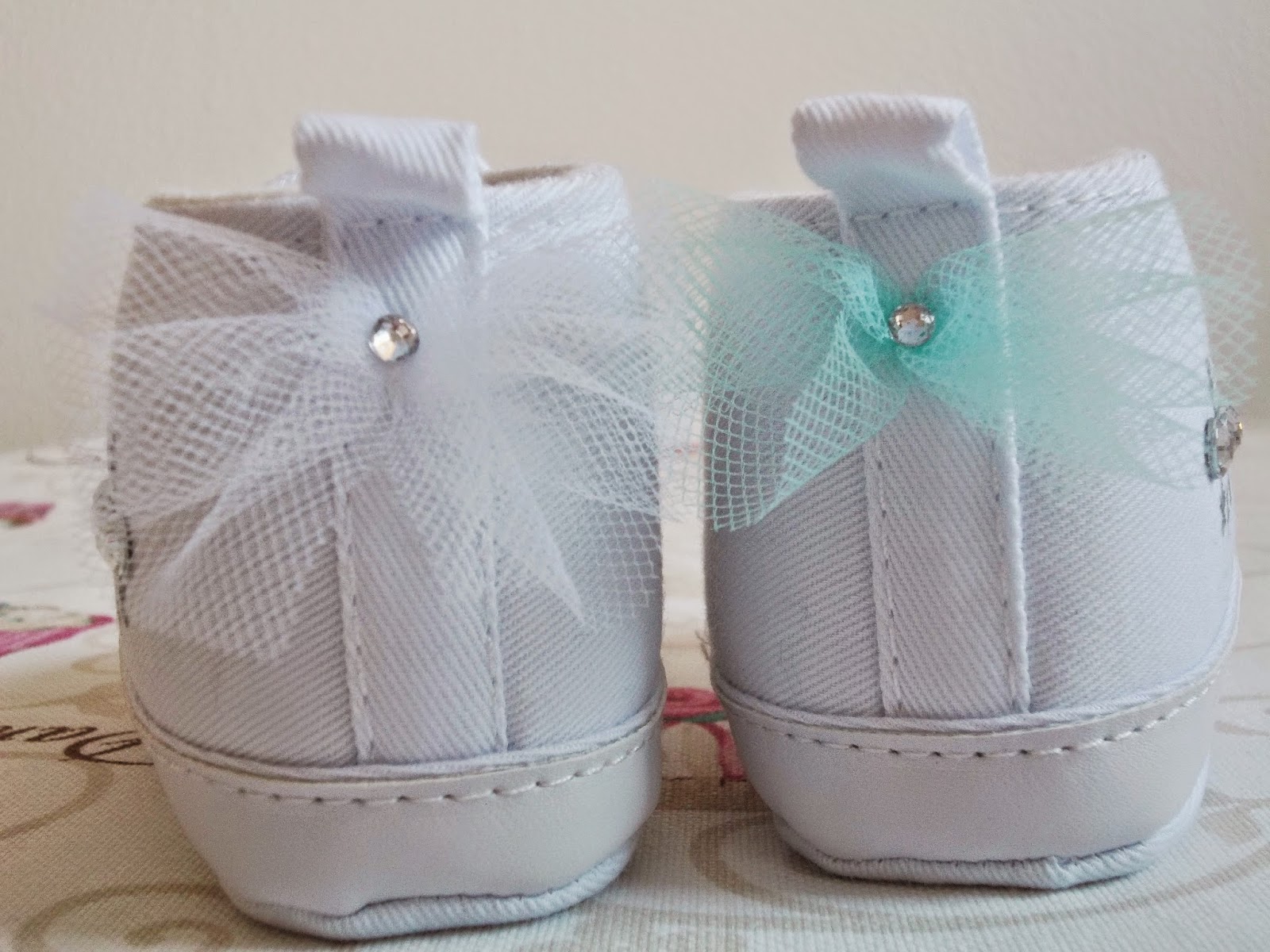 Sara Crea: SCARPE PER NEONATO DECORATE A MANO