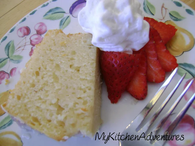 Vanilla  Bean Yogurt Cake:  Moist loaf cake bursting with vanilla flavor! 
