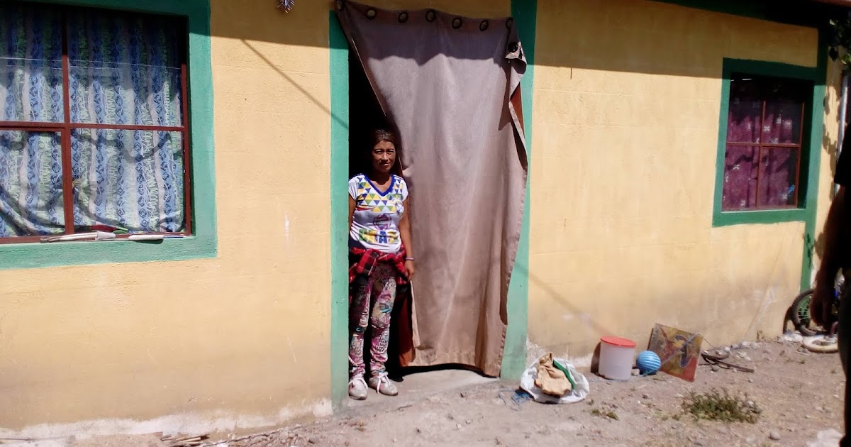 SuDenGuatemala DONATION ARMOIRES, TABLES ET ÉTAGÈRE. MERCI AU CLUB DES