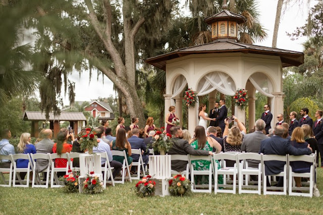 outdoors wedding ceremony