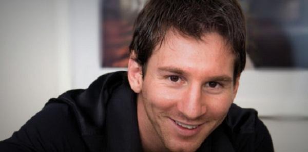 Messi Smiling Wallpapers - Football Wallpapers, Soccer Photos, Messi ...